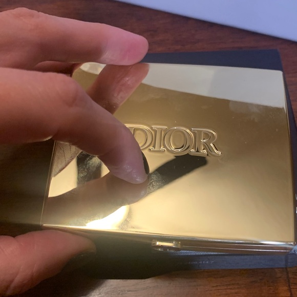 Dior Eyeshadow Palette - Silver, Pink, and Purple Hues, limited edition,sold out - Picture 11 of 13